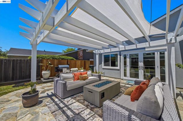 5016 Black Ave, Pleasanton, CA 94566