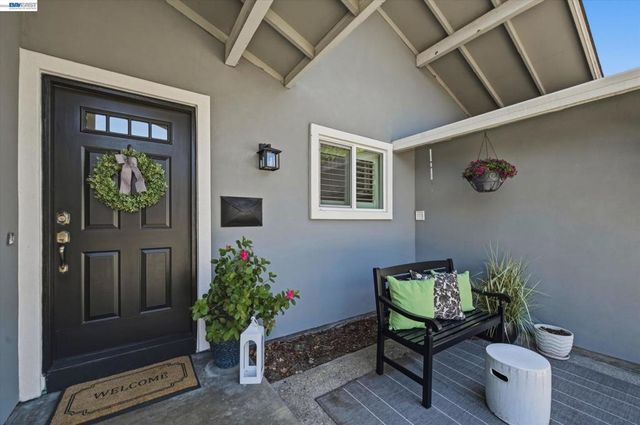 5016 Black Ave, Pleasanton, CA 94566