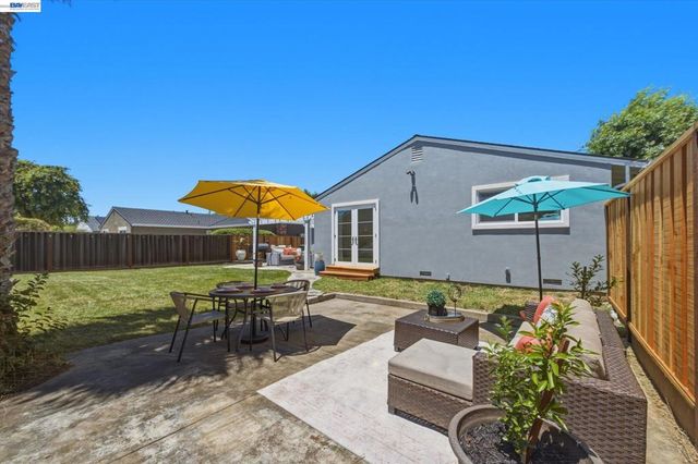 5016 Black Ave, Pleasanton, CA 94566