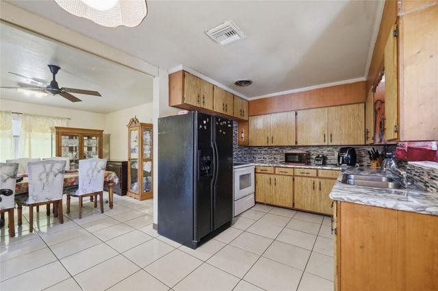 620 W CUMMINGS STREET, Lake Alfred, FL 33850