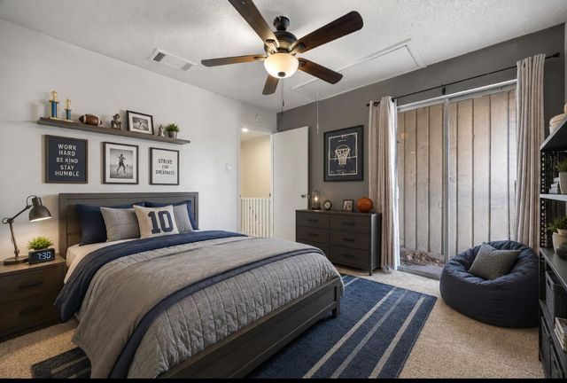 27 Marina CIR, Wimberley, TX 78676