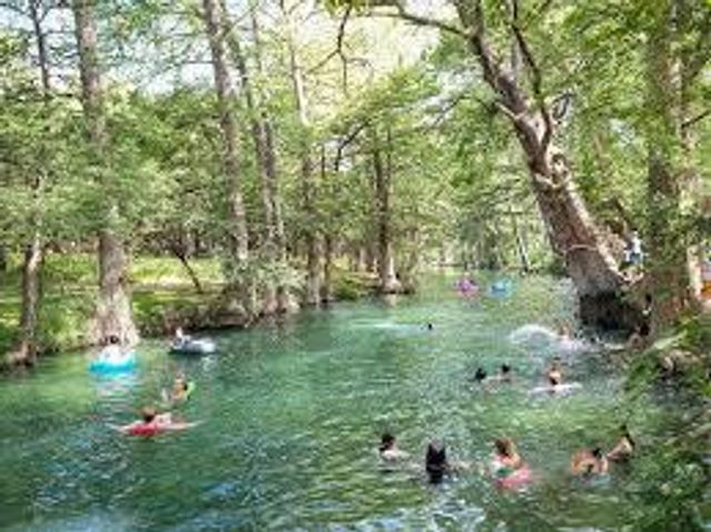 27 Marina CIR, Wimberley, TX 78676
