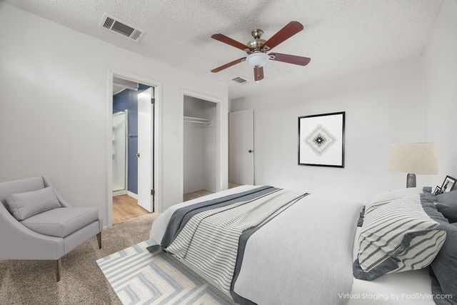 27 Marina CIR, Wimberley, TX 78676