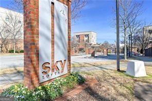 898 Oak Street SW 1418, Atlanta, GA 30310