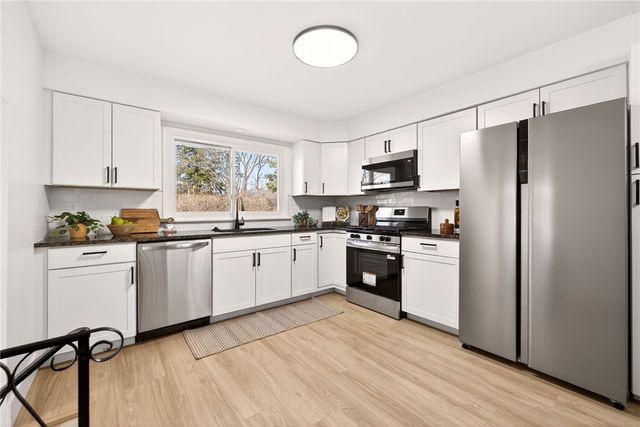 96 Flagstaff Drive, Irondequoit, NY 14622