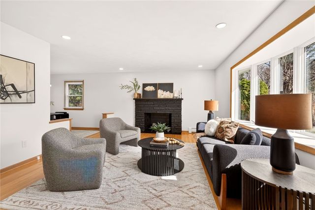 96 Flagstaff Drive, Irondequoit, NY 14622