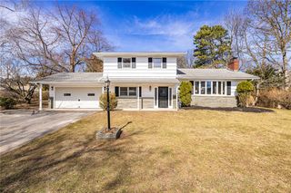 96 Flagstaff Drive, Irondequoit, NY 14622