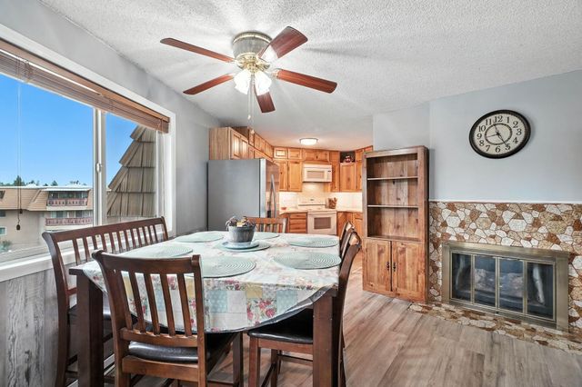 9020 N Country Homes Blvd, Spokane, WA 99218