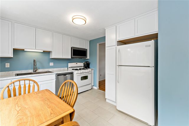 212 Mardi Gras Dr, Plum Boro, PA 15239