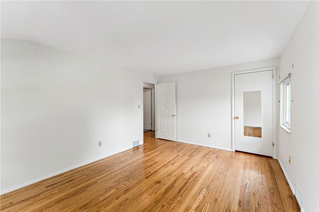 212 Mardi Gras Dr, Plum Boro, PA 15239