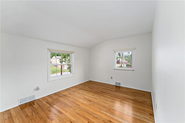 212 Mardi Gras Dr, Plum Boro, PA 15239
