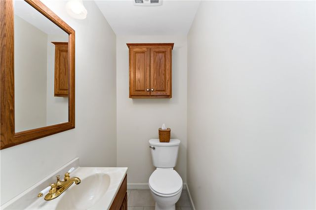 212 Mardi Gras Dr, Plum Boro, PA 15239