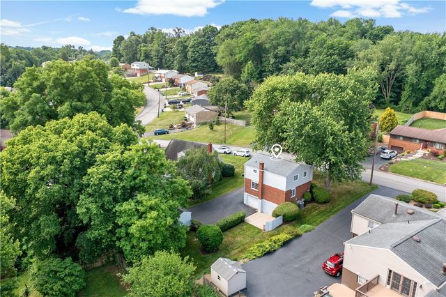 212 Mardi Gras Dr, Plum Boro, PA 15239