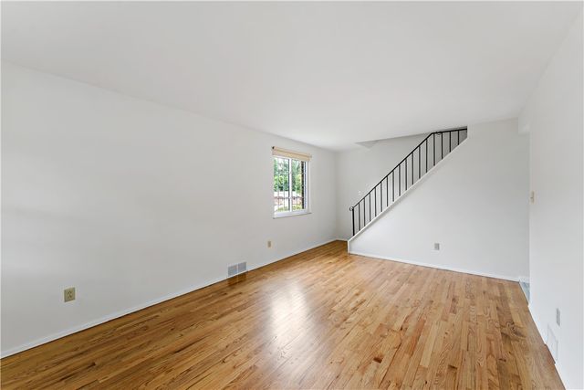 212 Mardi Gras Dr, Plum Boro, PA 15239