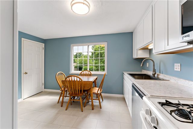 212 Mardi Gras Dr, Plum Boro, PA 15239