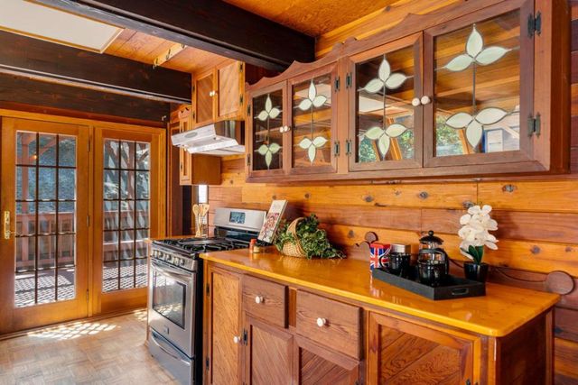 25405 Adams Road, Los Gatos, CA 95033