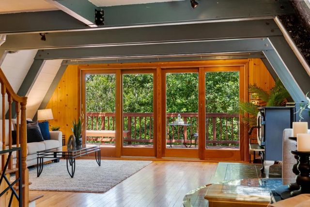 25405 Adams Road, Los Gatos, CA 95033