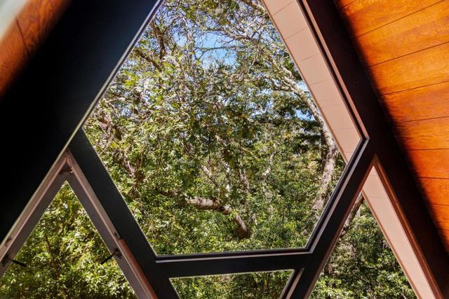 25405 Adams Road, Los Gatos, CA 95033