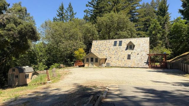 25405 Adams Road, Los Gatos, CA 95033