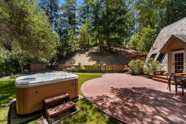 25405 Adams Road, Los Gatos, CA 95033