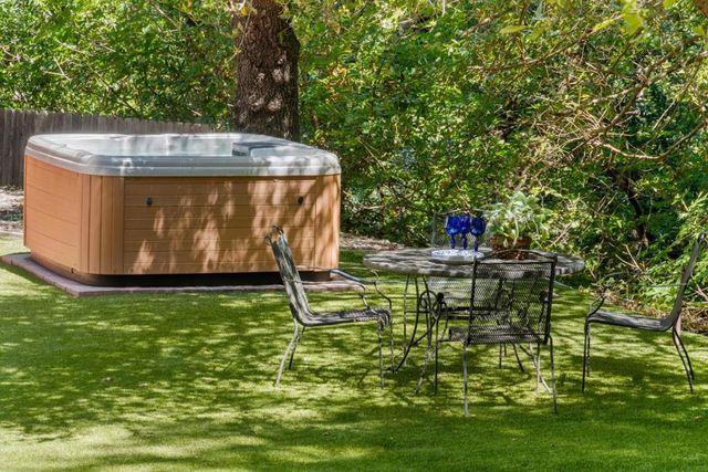 25405 Adams Road, Los Gatos, CA 95033