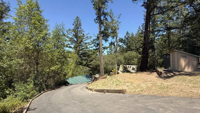 25405 Adams Road, Los Gatos, CA 95033