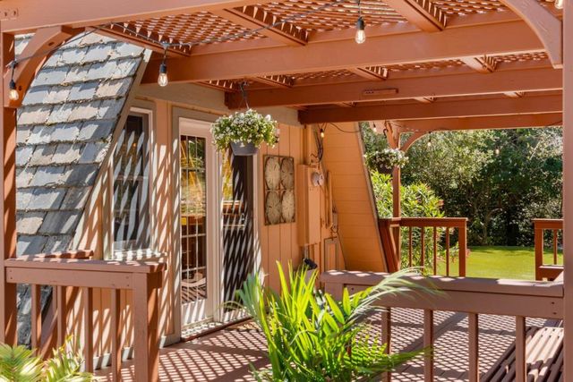 25405 Adams Road, Los Gatos, CA 95033