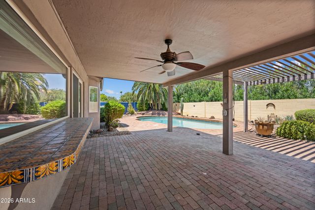 324 W WILLOW Avenue, Phoenix, AZ 85029
