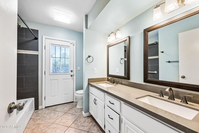 324 W WILLOW Avenue, Phoenix, AZ 85029