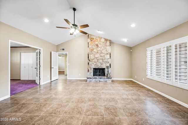 324 W WILLOW Avenue, Phoenix, AZ 85029