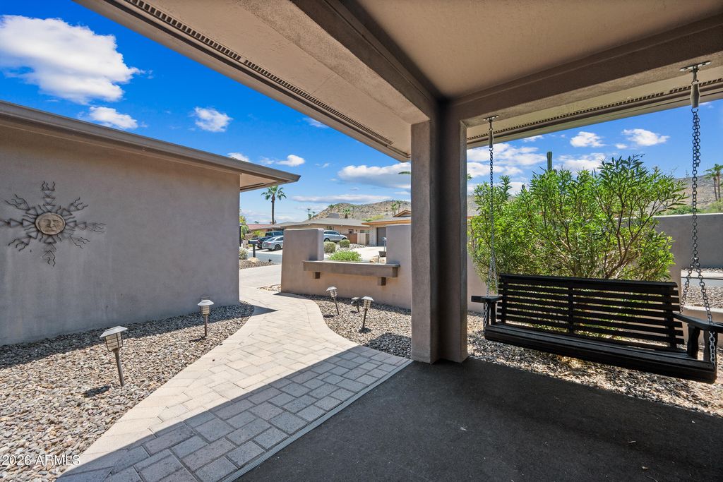 324 W WILLOW Avenue, Phoenix, AZ 85029 — photo 4