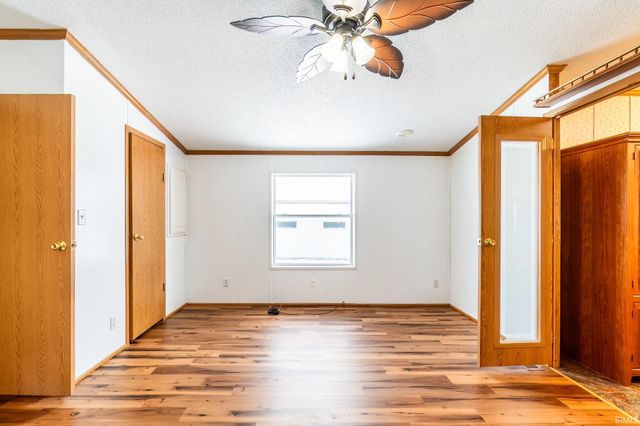 10640 Marion Center Road, Fort Wayne, IN 46816