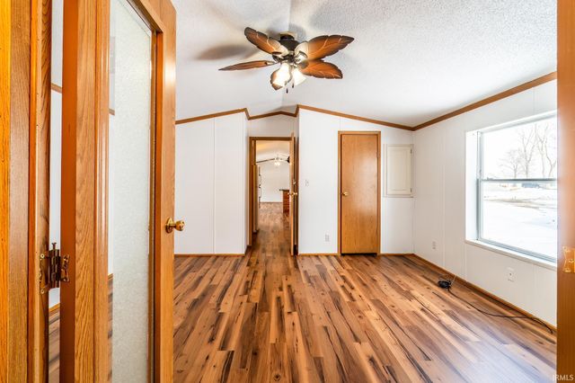 10640 Marion Center Road, Fort Wayne, IN 46816