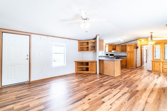 10640 Marion Center Road, Fort Wayne, IN 46816