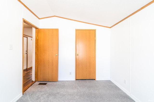 10640 Marion Center Road, Fort Wayne, IN 46816