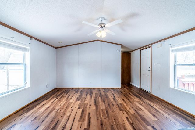 10640 Marion Center Road, Fort Wayne, IN 46816