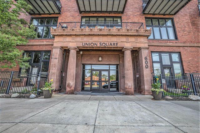 600 Broadway Avenue Nw 402, City Of Grand Rapids, MI 49504