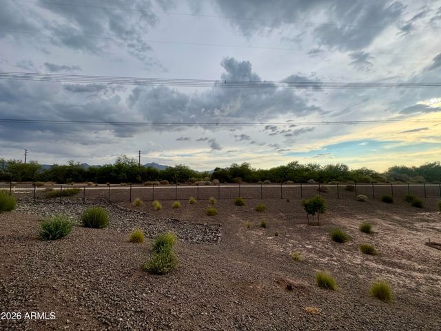 9038 S 69TH Drive, Laveen, AZ 85339