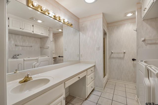 3306 Parliment, Tyler, TX 75701