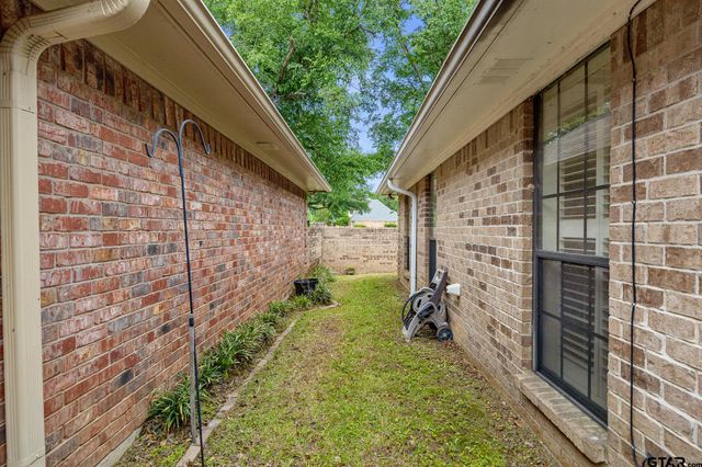 3306 Parliment, Tyler, TX 75701