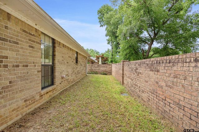 3306 Parliment, Tyler, TX 75701