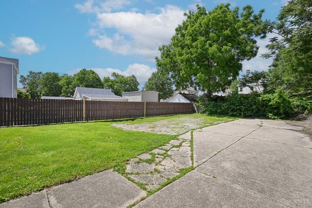 1988 Lexington Avenue, Norwood, OH 45212