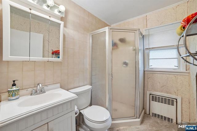 72 Lake Drive, Wayne, NJ 07470