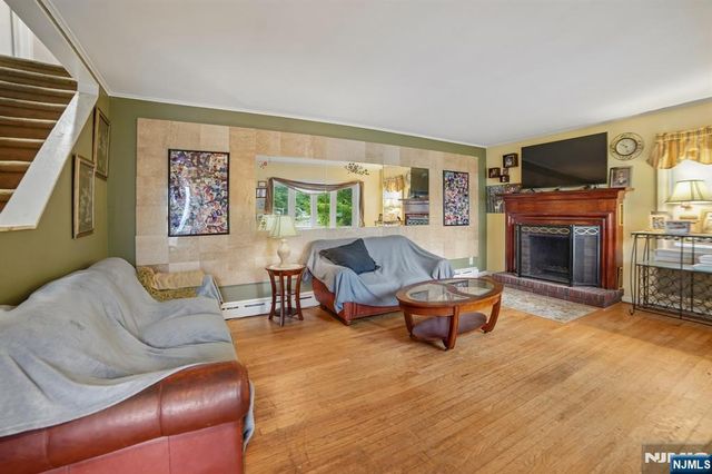 72 Lake Drive, Wayne, NJ 07470