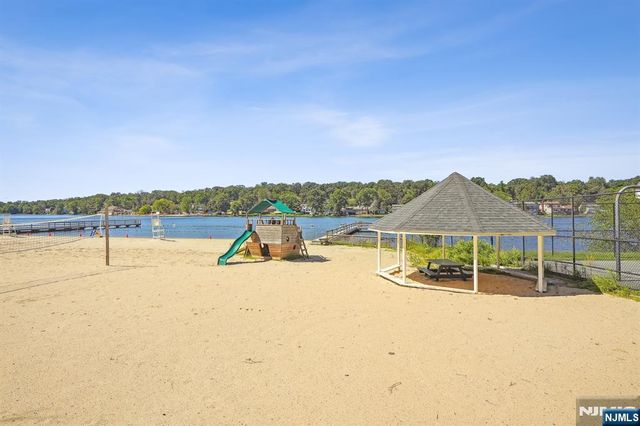 72 Lake Drive, Wayne, NJ 07470