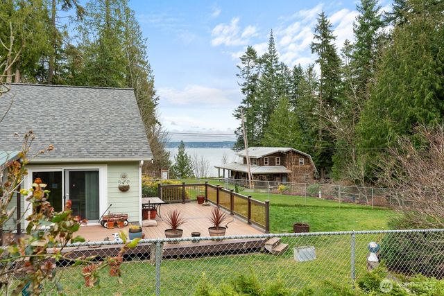 2245 SE Camano Drive, Camano Island, WA 98282