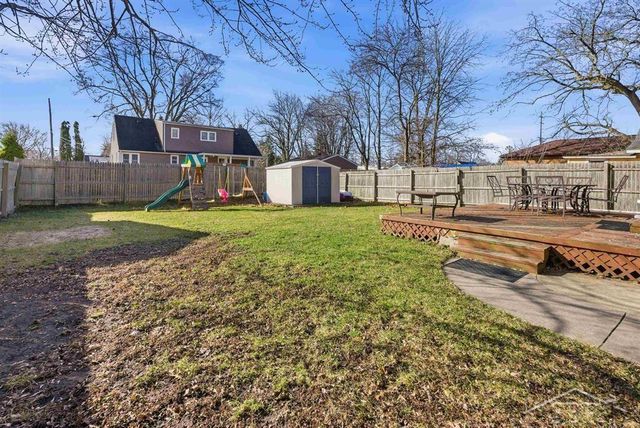 1210 E Smith Street, Bay City, MI 48706