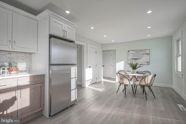 68 E HARMONY ST, Penns Grove, NJ 08069