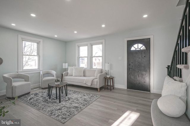 68 E HARMONY ST, Penns Grove, NJ 08069