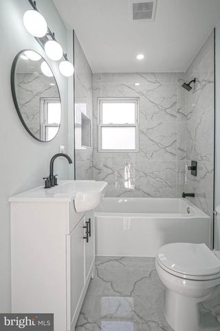 68 E HARMONY ST, Penns Grove, NJ 08069